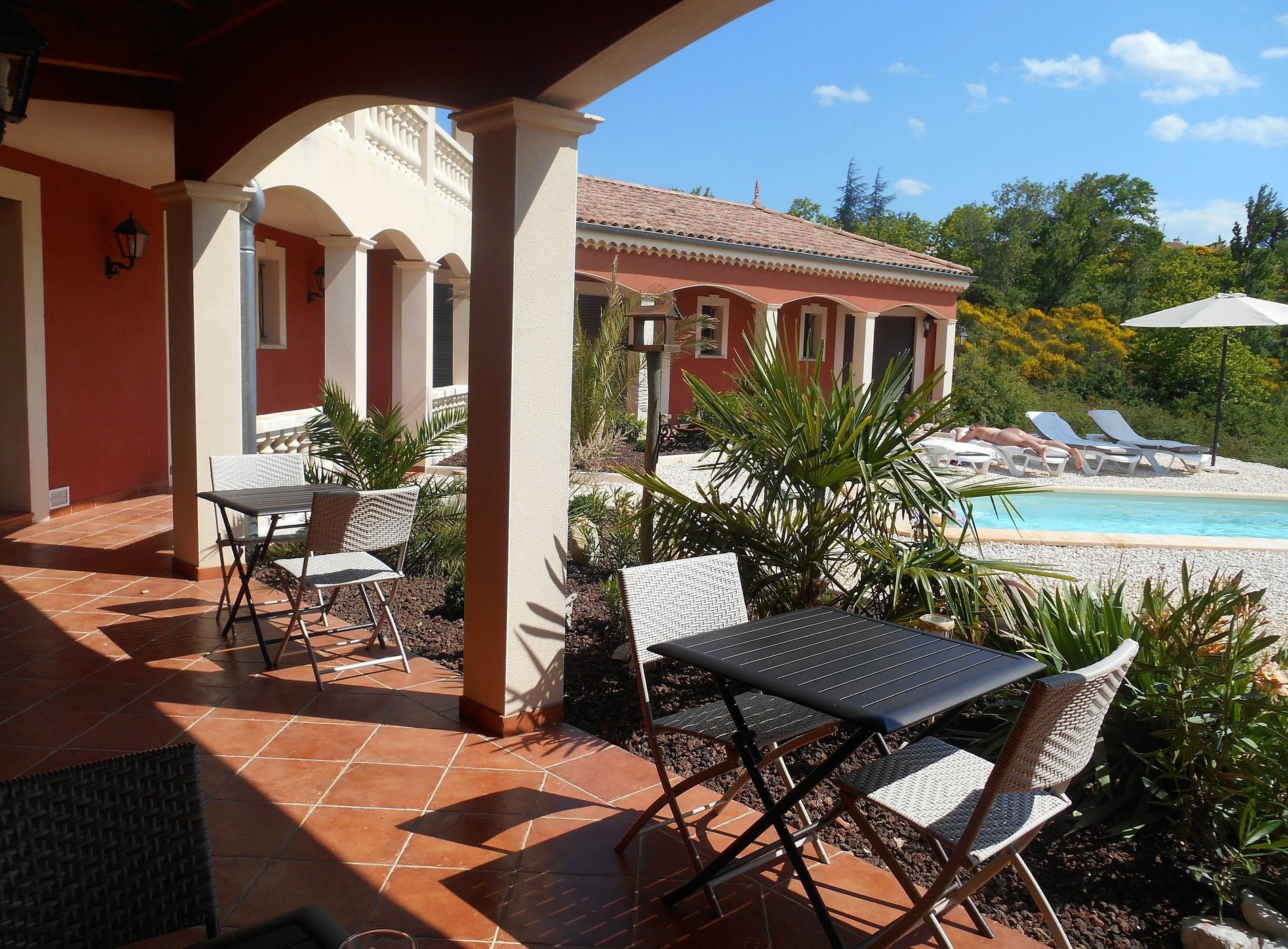 Chambres & Tables d'Hôtes la Belle Etoile, Chambre d'Hôtes à Villeneuve-de-Berg