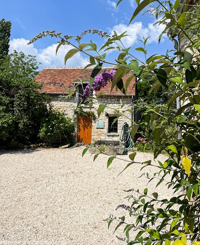 Maisons Des Passereaux, Maison d'Hôtes au Vaudoué