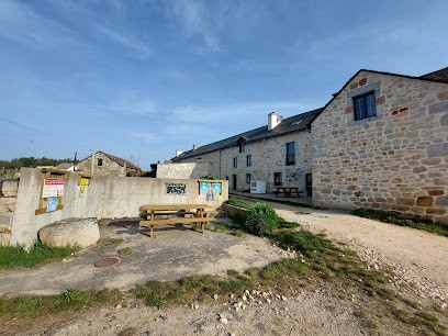 Gîte d’étape-chambre d’hôtes à la ferme La Croix du Plô, Chambre d'Hôtes à Saint-Alban-sur-Limagnole