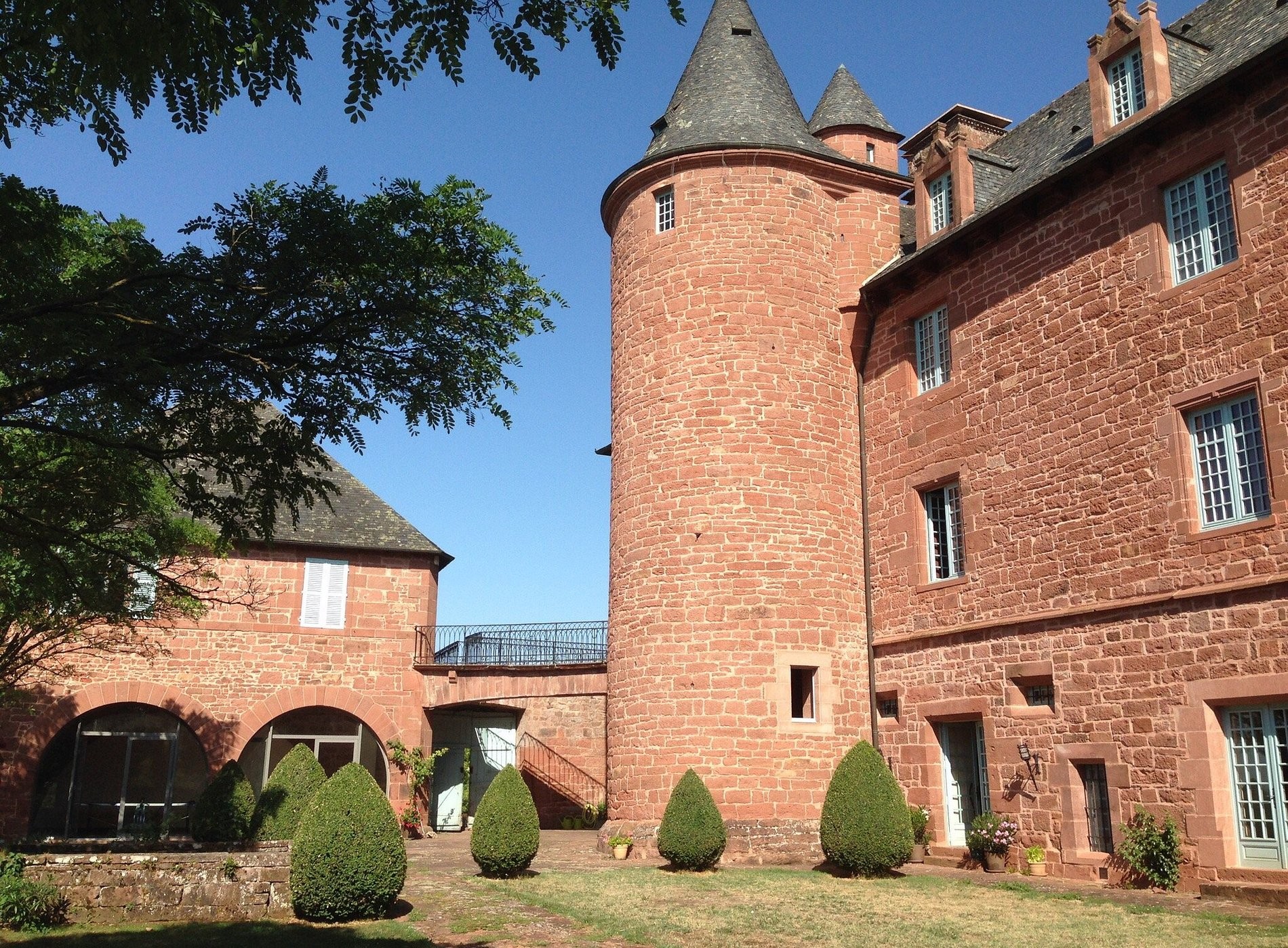 Marsac Castle - Bed and Breakfast in Corrèze Meyssac, Maison d'Hôtes à Meyssac