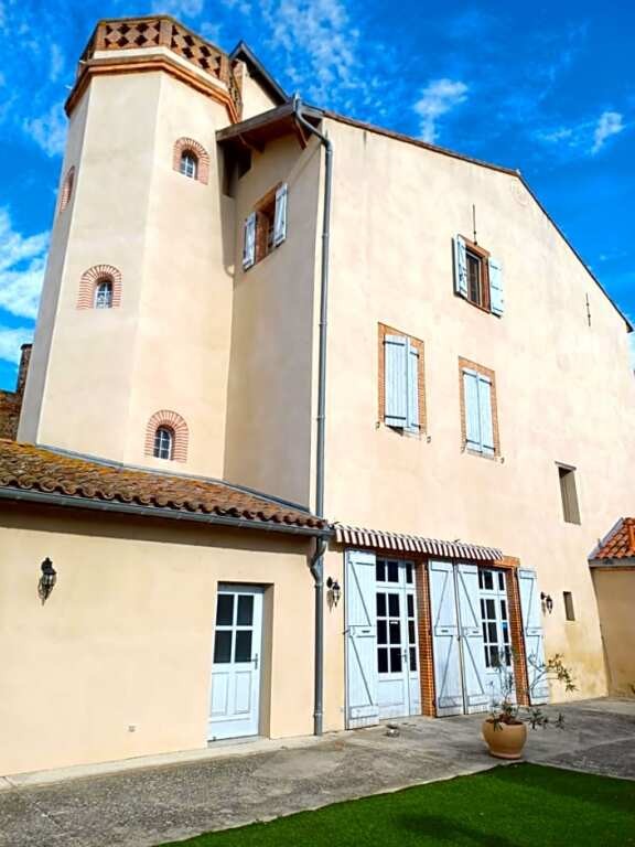 La tour Laffage, Chambre d'Hôtes à Cintegabelle