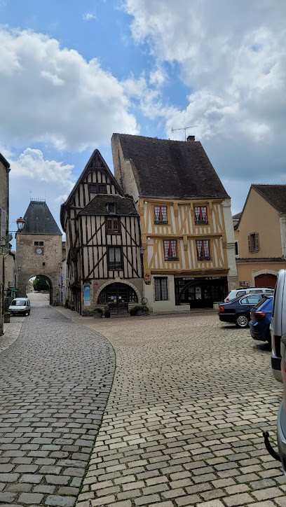 Maison Du Schématisme, Chambre d'Hôtes à Noyers