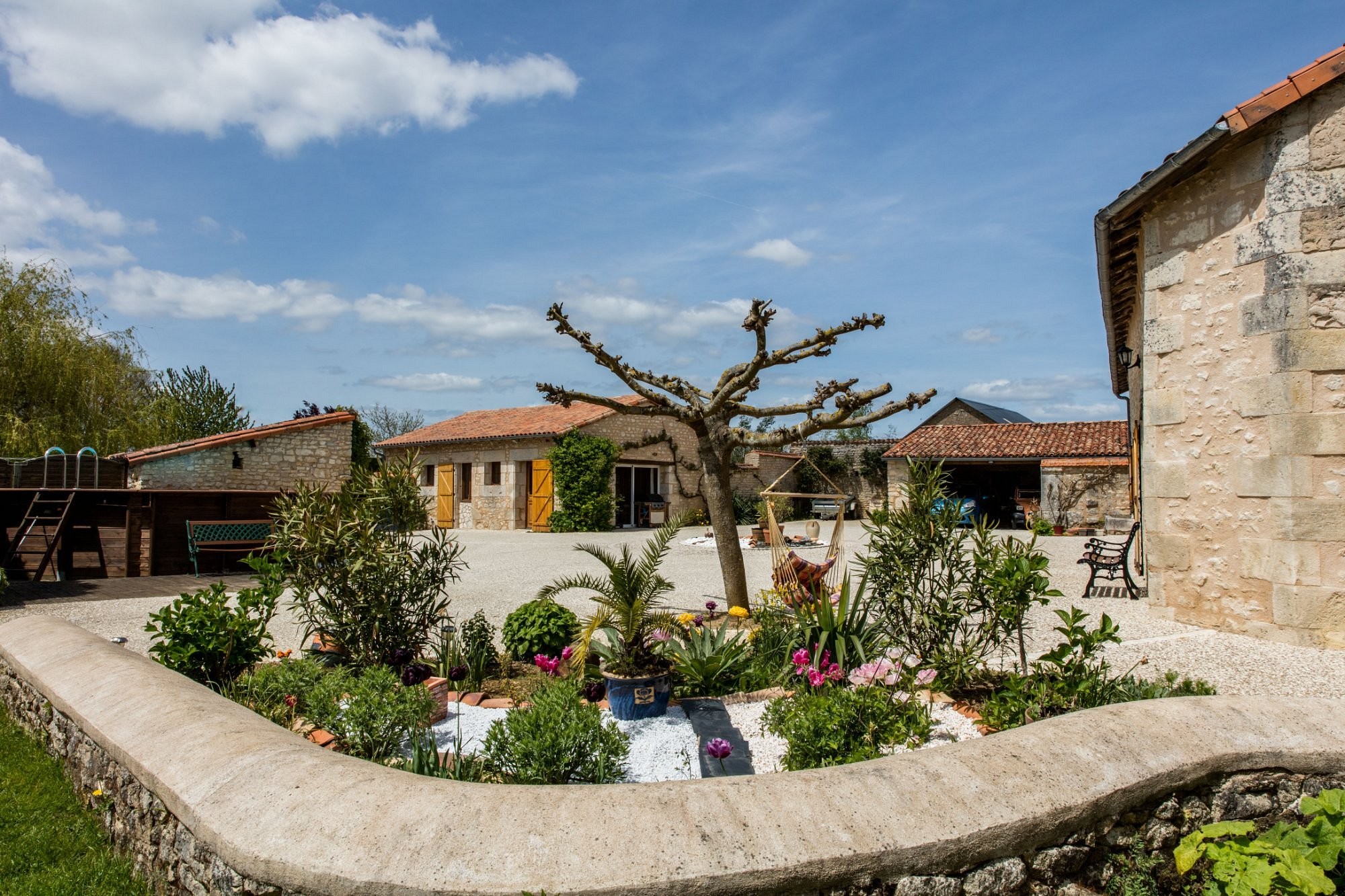 The Wild Seeds, Chambre d'Hôtes à Chauvigny