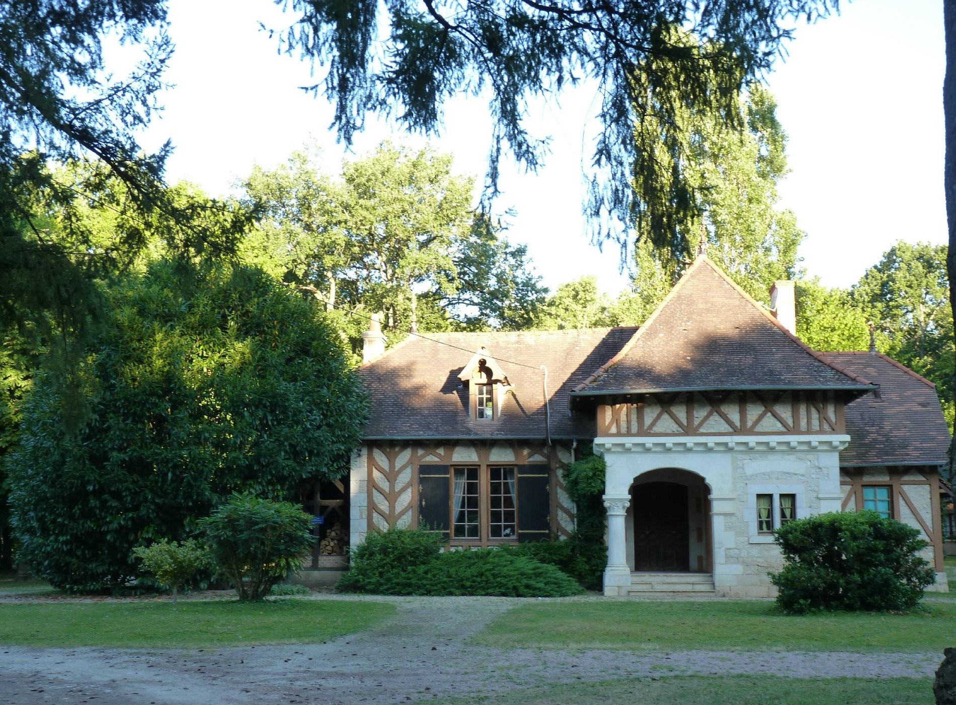 Chambres d'hôtes La Faisanderie, Chambre d'Hôtes à Saint-Florent-sur-Cher