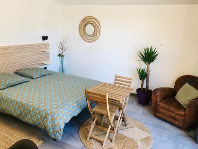 Les Oliviers Location Chambre Verdon, Chambre d'Hôtes à Moissac-Bellevue