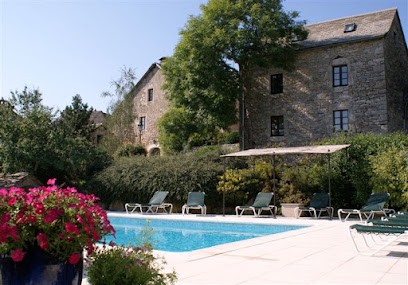 Les Ecuries De Sauveterre, Chambre d'Hôtes à La Tieule