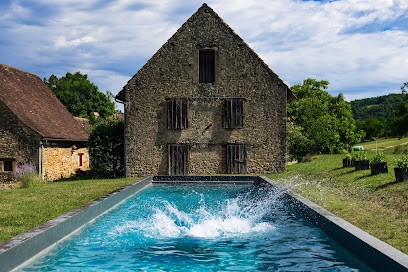 Chateau De La Bourlie, Location de Vacances à Urval