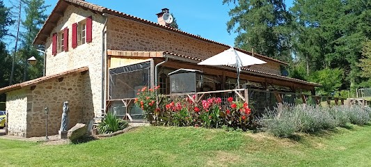 Chambres d'Hôtes Les Touilles, Chambre d'Hôtes à Piégut-Pluviers