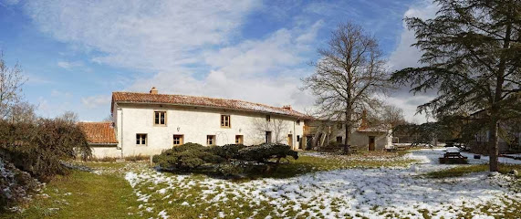 Gîte Rural Du Domaine Champêtrede La Loge (9 P.) Location De Vacances à Montverdun