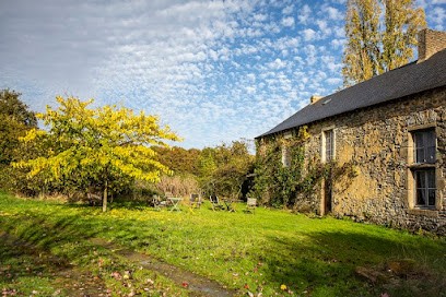 Valtro le Nid - logement entier proche 24 heures du Mans & grottes de Saulges, Chambre d'Hôtes à Saulges