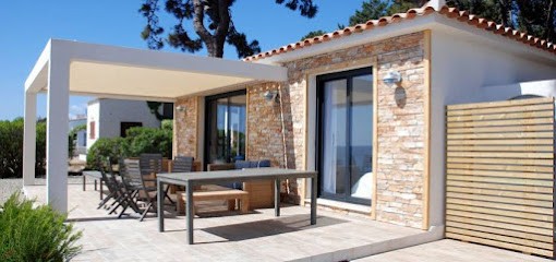 Les Villas De Vignale: Location Maison Vacances Bungalow Pieds Dans L'eau Sur La Plage Sable Blanc Proche Bord Mer BONIFACIO SARI-SOLENZARA CORSE, Location de Vacances à Ghisonaccia