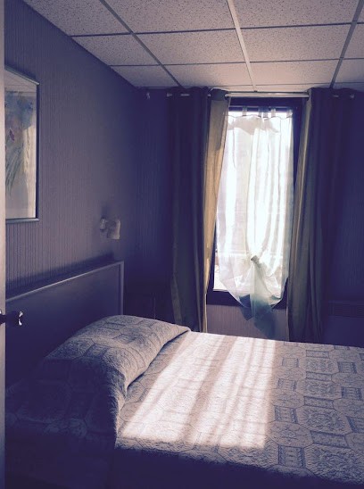 Hôtel Du Cheval Blanc, Chambre d'Hôtes à Priziac