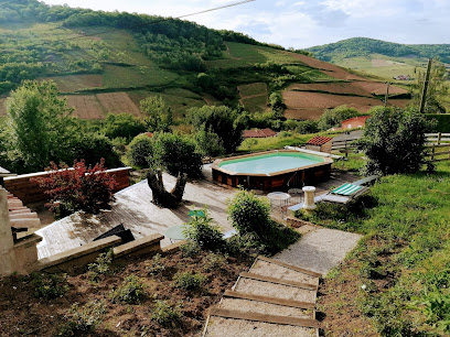 Près De Mon Arbre Chambre D'hôtes à Quincié-en-Beaujolais