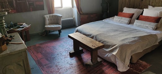 Maison D'Aliénor, Chambre d'Hôtes à Taillebourg