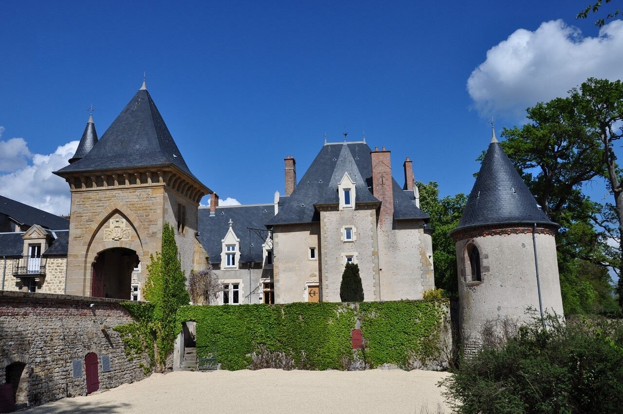 Château d'Origny Neuvy, Maison d'Hôtes à Neuvy