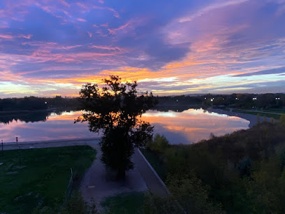 Lakeside Provence, Location De Vacances à Monteux
