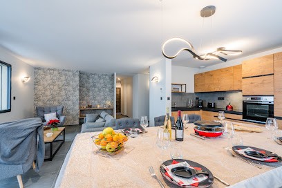 Le Hameau Du Clos, Location de Vacances à Saint-Chaffrey