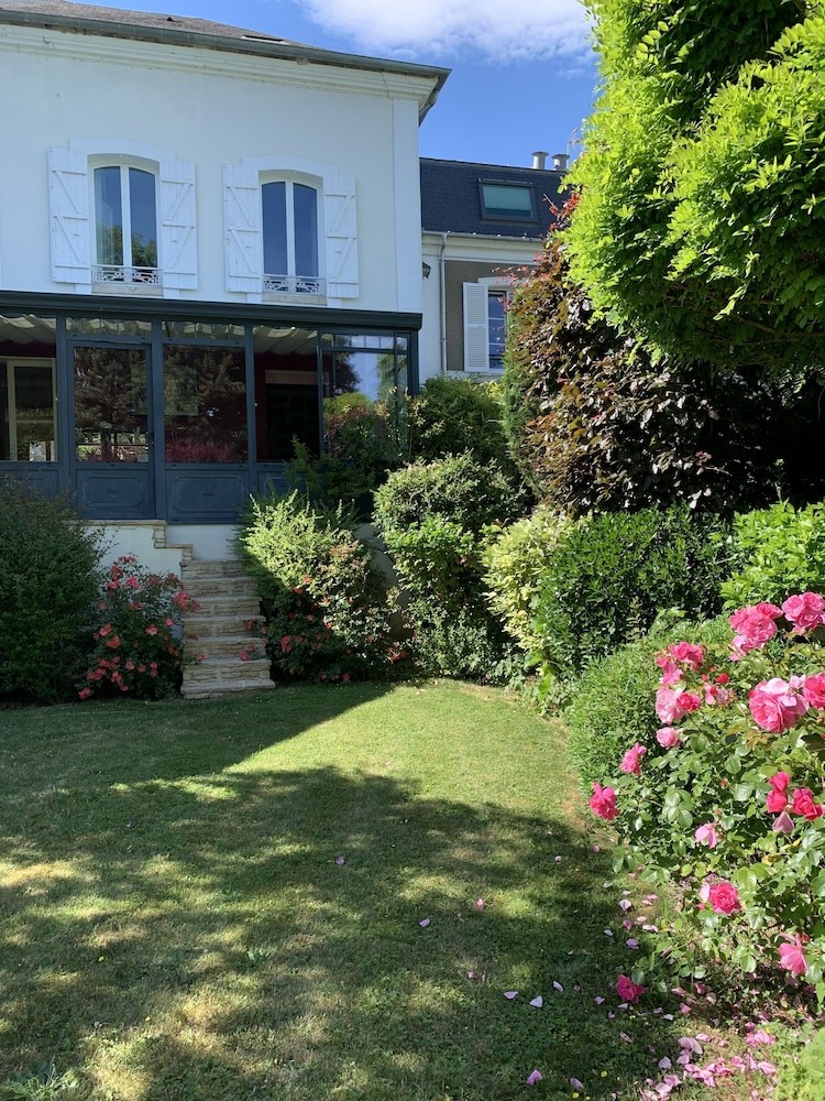 Maison d’hôtes Joussaume Latour, Chambre d'Hôtes à Château-Thierry