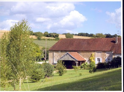 La Diligence Vezannes - Chambre D'hôtes Bourgogne, Chambre d'Hôtes à Vézannes