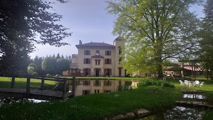 Chambres d'hôtes et table d'hôtes Le Domaine de Marchal, Chambre d'Hôtes à Celles-sur-Durolle