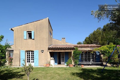 Villa La Colline, Location de Vacances au Tholonet