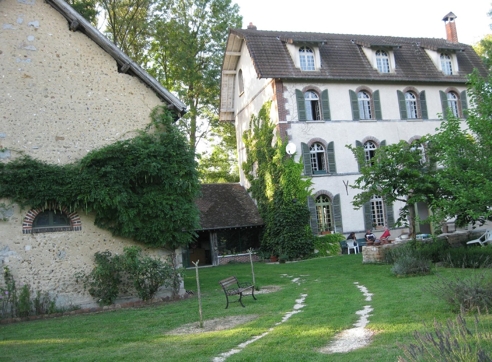 Le Moulin de Cochepie, Chambre d'Hôtes à Villeneuve-sur-Yonne