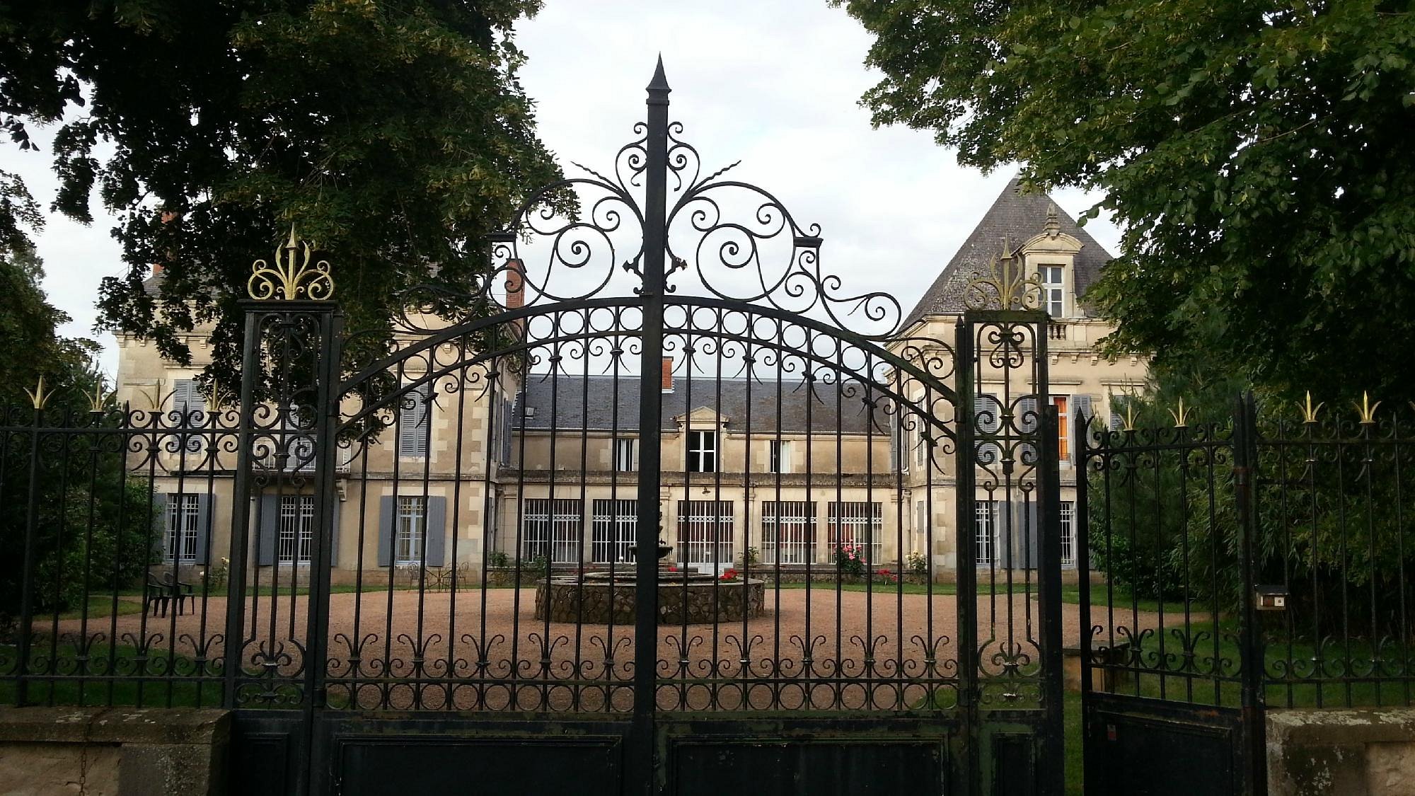 Château De Gerbe, Chambre D'hôtes à Saint-Rémy-en-Rollat