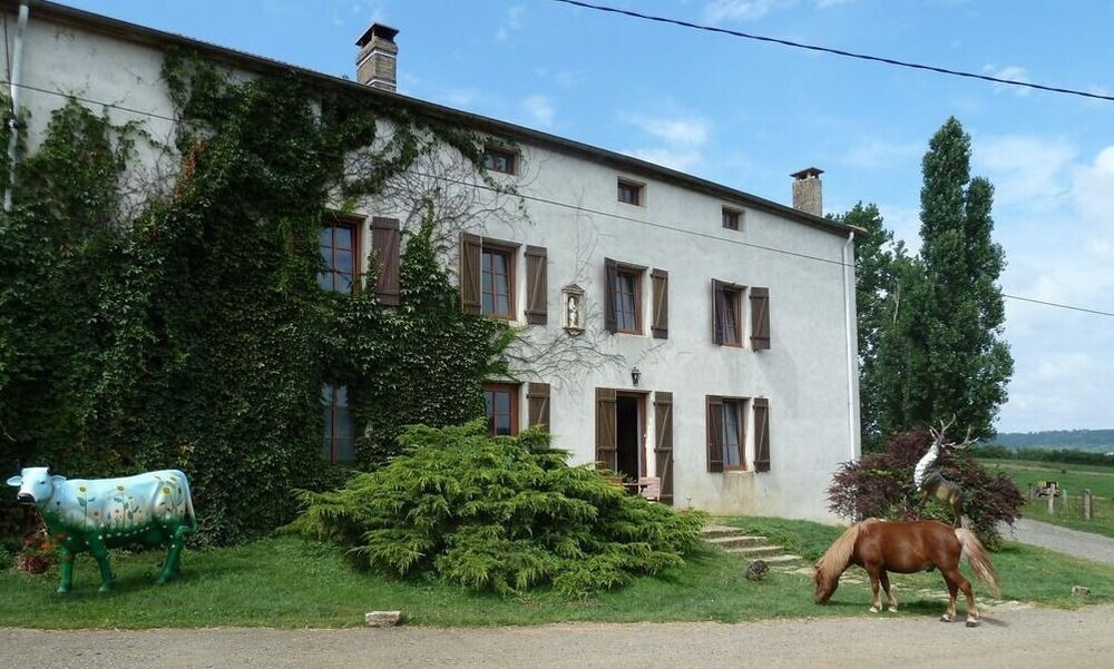 Farm Montheu, Chambre d'Hôtes à Dommartin-sous-Amance