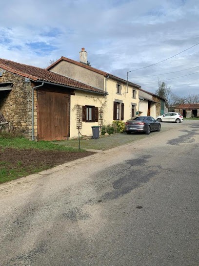 Countryside B&B, Chambre d'Hôtes à Bussière-Poitevine