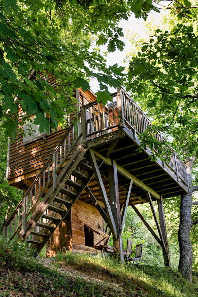 La Cabane Perchée - Mamouna Et Cabanotte Chambre D'hôtes à Thurins