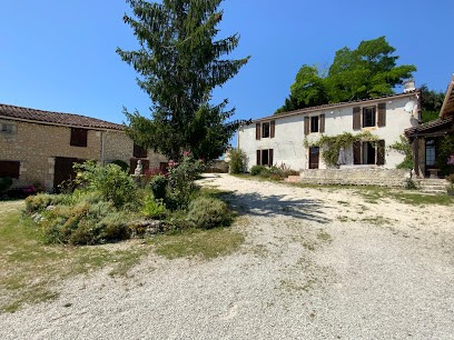 Le Cluzeau Retreat, Location de Vacances à Côteaux du Blanzacais