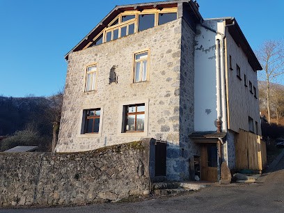 LES ONDINES gîte de groupes écologique avec piscine vacances famille séjour nature dans les Pyrénées, Chambre d'Hôtes à Gembrie