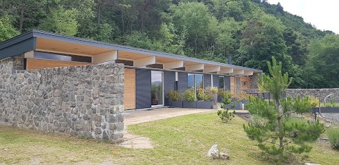 Esprit Lodge Serre Ponçon, Location de Vacances à Savines-le-Lac