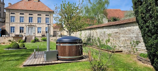 Le vieux presbytere, Chambre d'Hôtes à Confracourt