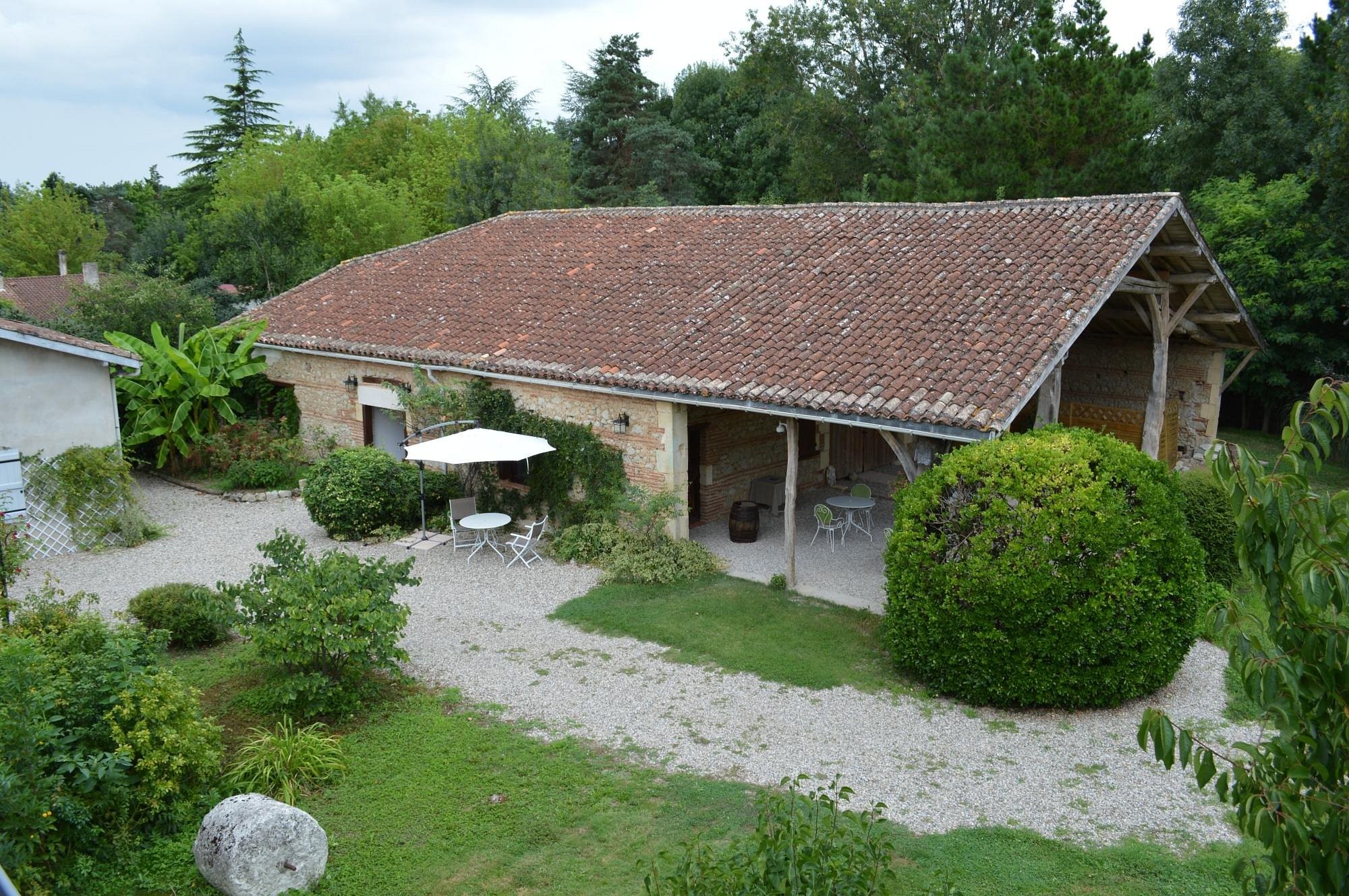 Cascade Hauterive, guest rooms in Lot et Garonne, Chambre d'Hôtes à Pinel-Hauterive