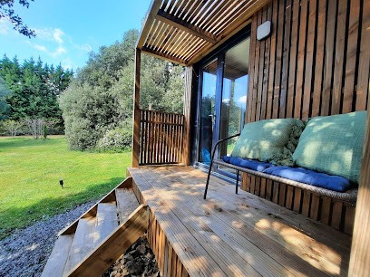 Lodge Des Chênes, Chambre d'Hôtes à Brousses-et-Villaret