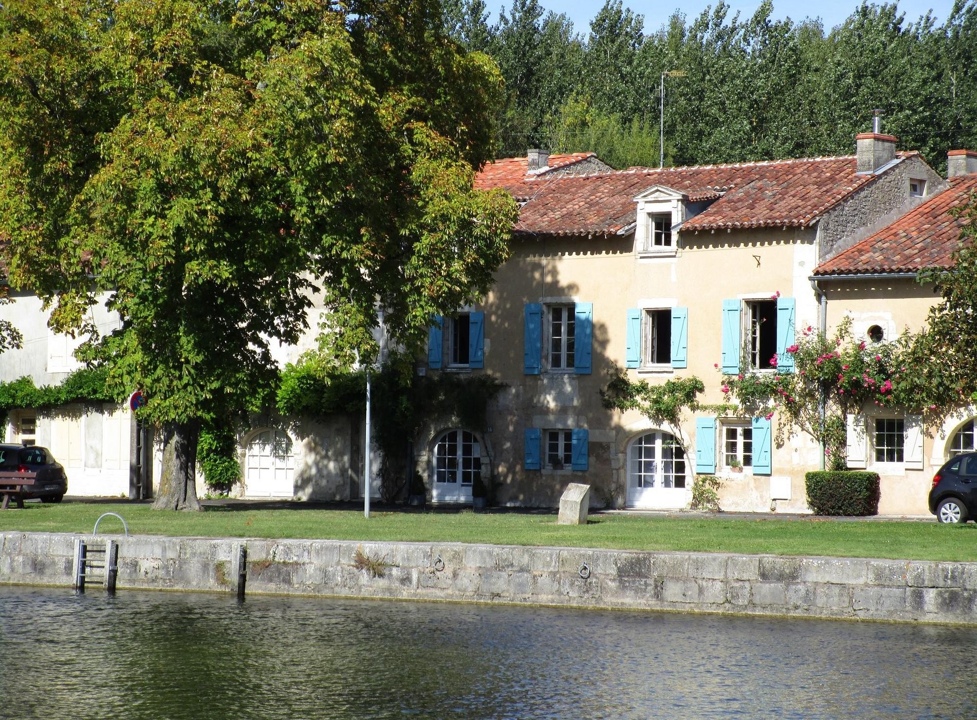 L'Etoile Du Port (Chambres D'hotes), Chambre d'Hôtes à Saint-Jean-d'Angély