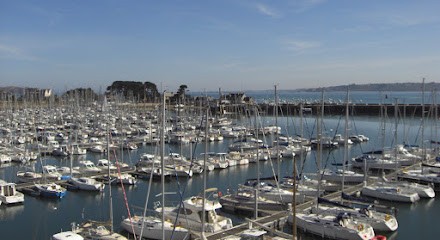 Hotel Du Port, Location de Vacances à Perros-Guirec