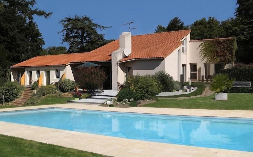 Logis park, Chambre d'Hôtes à Saint-Fulgent