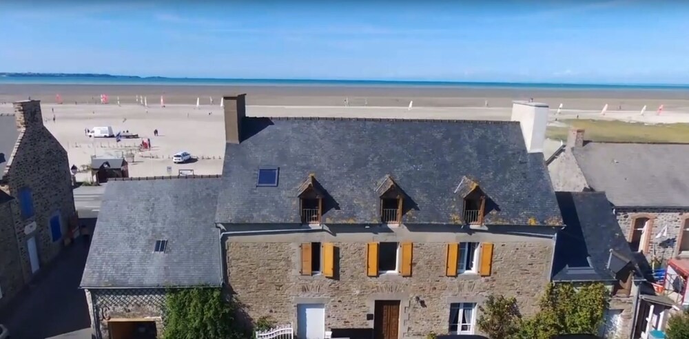 Chambres D'hôtes Baie Du Mont St Michel, Maison d'Hôtes à Hirel