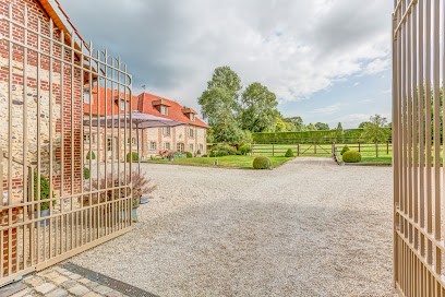 Chambres D'Hôtes De Charme : Le Clocher Du May, Chambre d'Hôtes à Saint-Germer-de-Fly