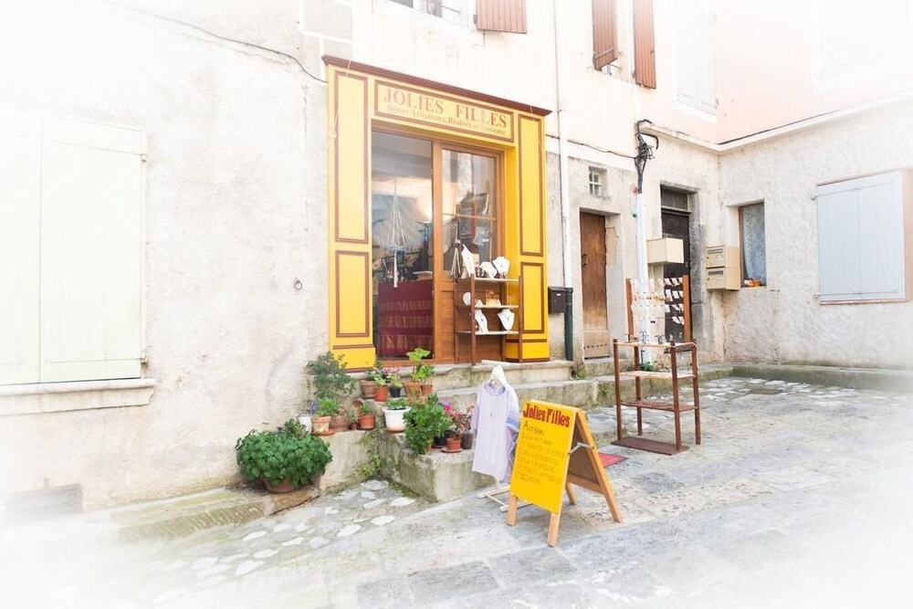 La Chambre 21, Entrevaux En Provence, Proche De Nice, Chambre d'Hôtes à Entrevaux