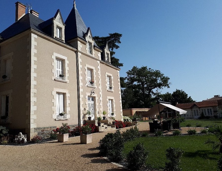 Chateau Des Cedres, Chambre d'Hôtes à Mouchamps
