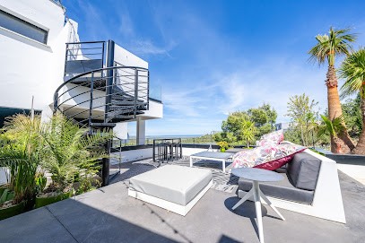 Suite 28 - Chambres d'hôtes haut de gamme proche LEUCATE, meilleur tarif que Booking, Chambre d'Hôtes à Treilles