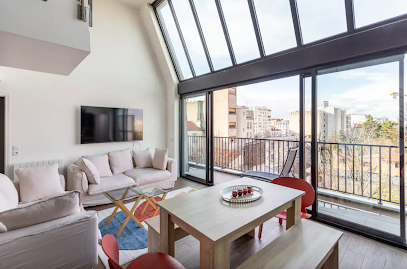 L'escapade Paris - Holiday Rentals Location De Vacances au Kremlin-Bicêtre