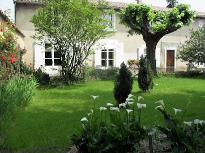 Chambres D'hôtes Et Gîte De La Forge - St Didier Sur Chalaronne, Chambre d'Hôtes à Saint-Didier-sur-Chalaronne
