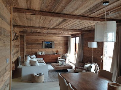 Le Lodge de Molanes, Location de Vacances à Uvernet-Fours