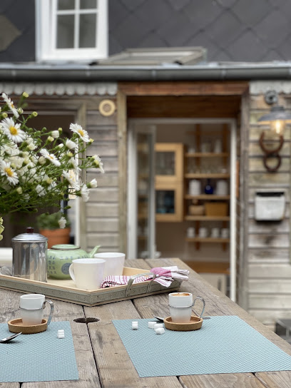 La Petite Maison Bleue, Location De Vacances à Honfleur