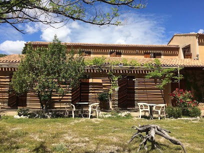Auberge de Lioux, Chambre d'Hôtes à Lioux