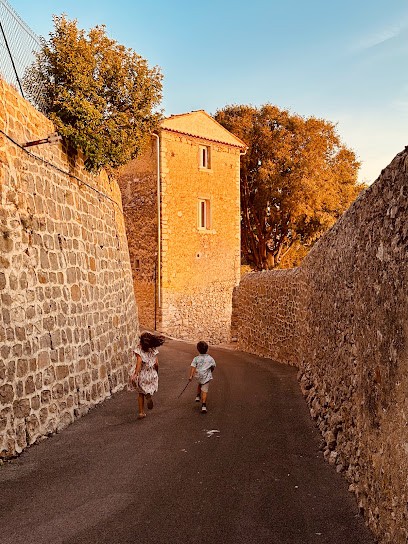 Villa Soie | b&b | studio photo, Chambre d'Hôtes à Fayence